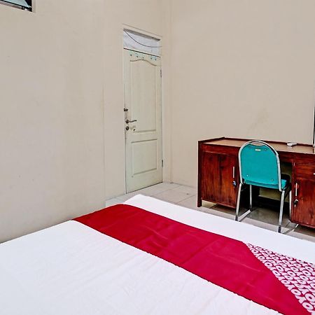 Hotel Oyo 91572 Kost Esklusif Barokah Pasuruan Exterior foto